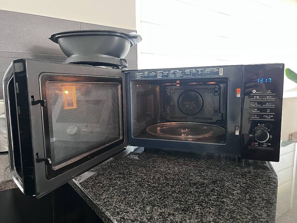 Forni: Micro-onde Samsung – Usato da La Tour-de-Peilz venduto da Lucky93 2