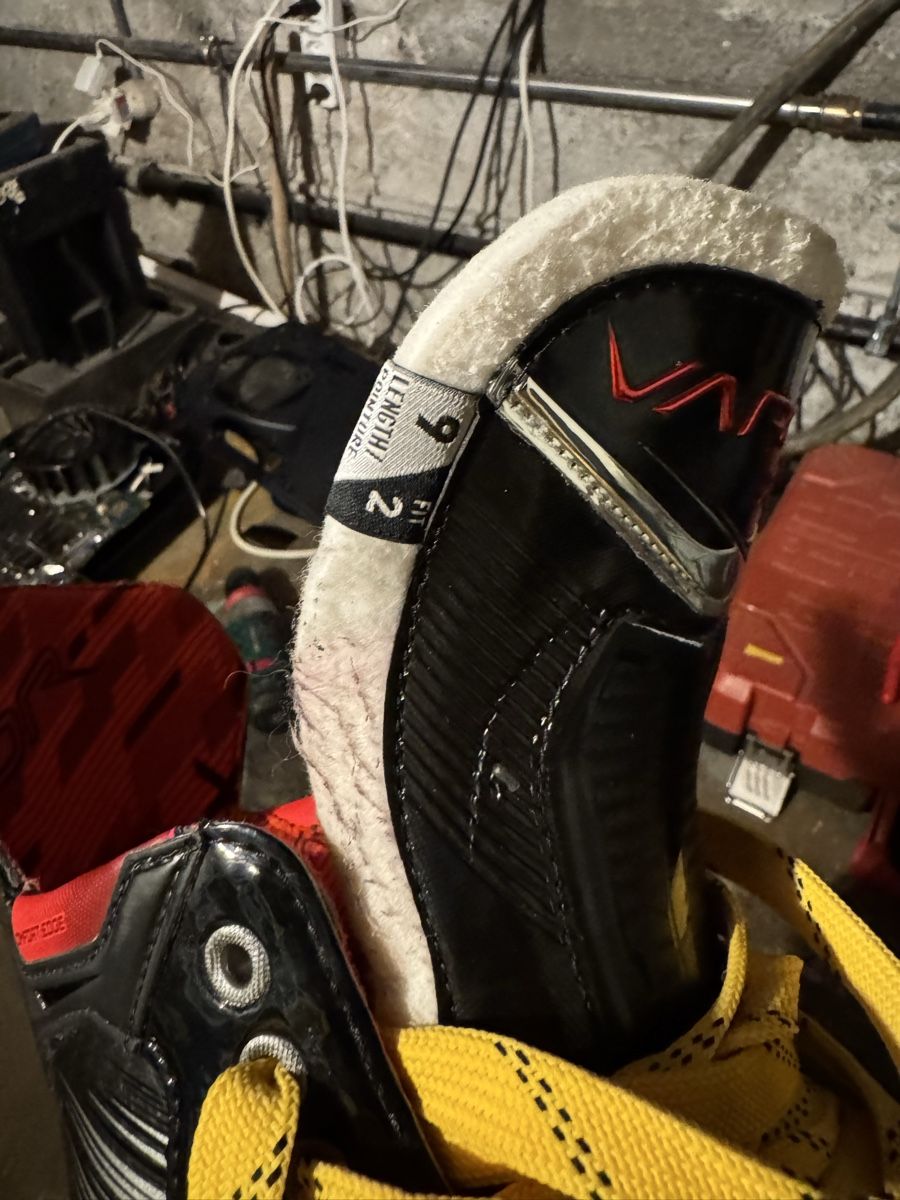 Bauer Pattini da ghiaccio: Bauer Vapor Hyperlite Eishockeyschuhe  – Usato da Widnau venduto da kev_hr6l 4