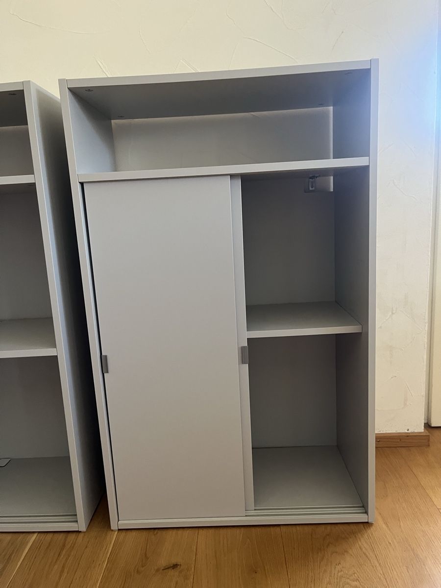 Ikea Regale: 2 graue Ikea Regale mit Schiebetüren, – Gebraucht aus Rifferswil von tin_xqr5 1