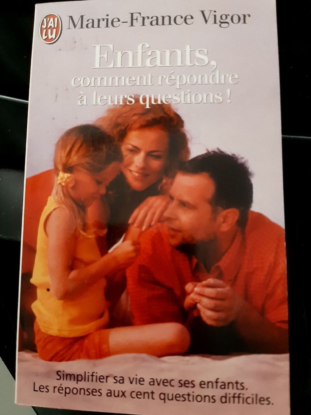 Libri: Enfants,comment repondrealeursquestions! – Usato da Le locle venduto da juliensaran