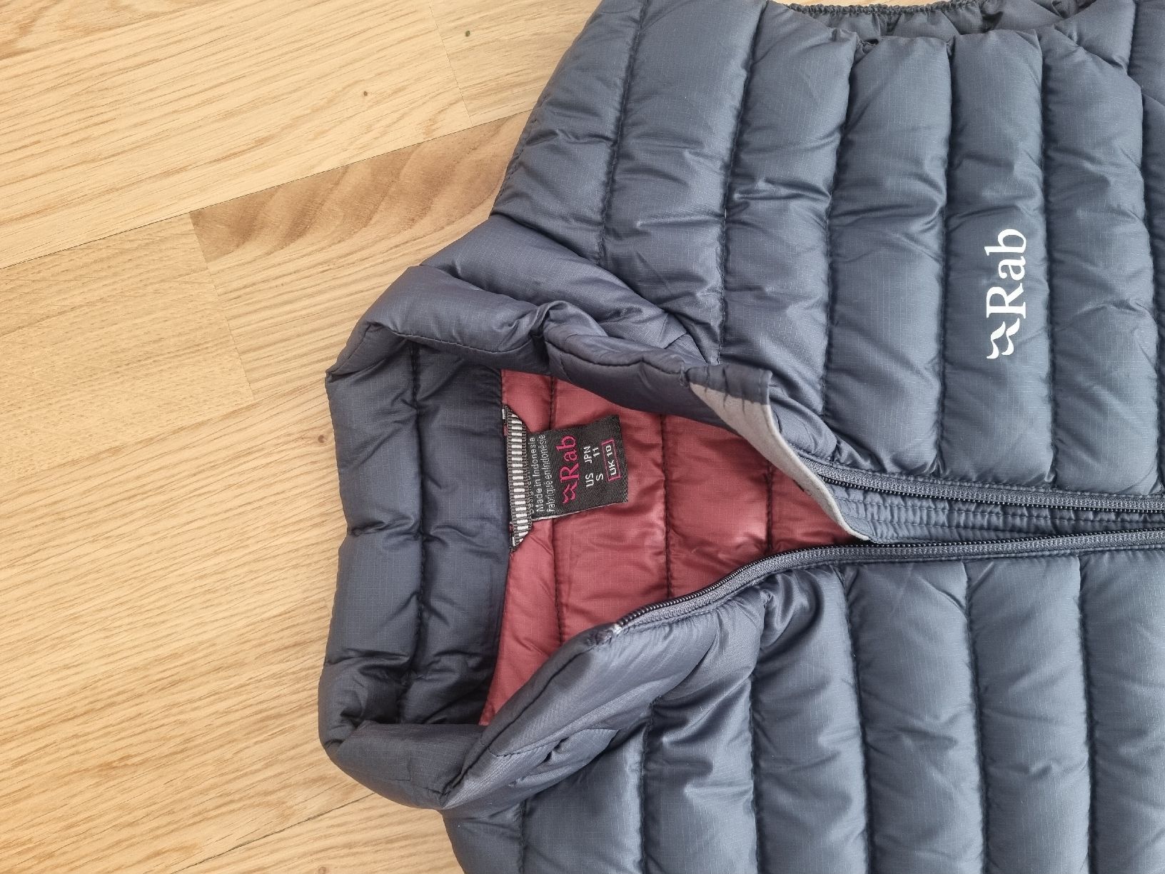 Gilet & Giacche senza maniche: Rab  Top Weste – Nuovo (secondo la descrizione) da Bern venduto da Ana0144 1