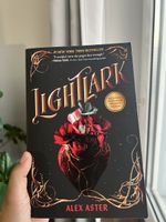 Lightlark von Alex Aster