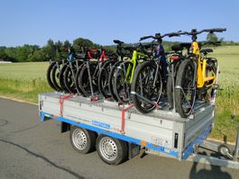 Wochen-Miete Anhänger für Velo und Gepäck Transport