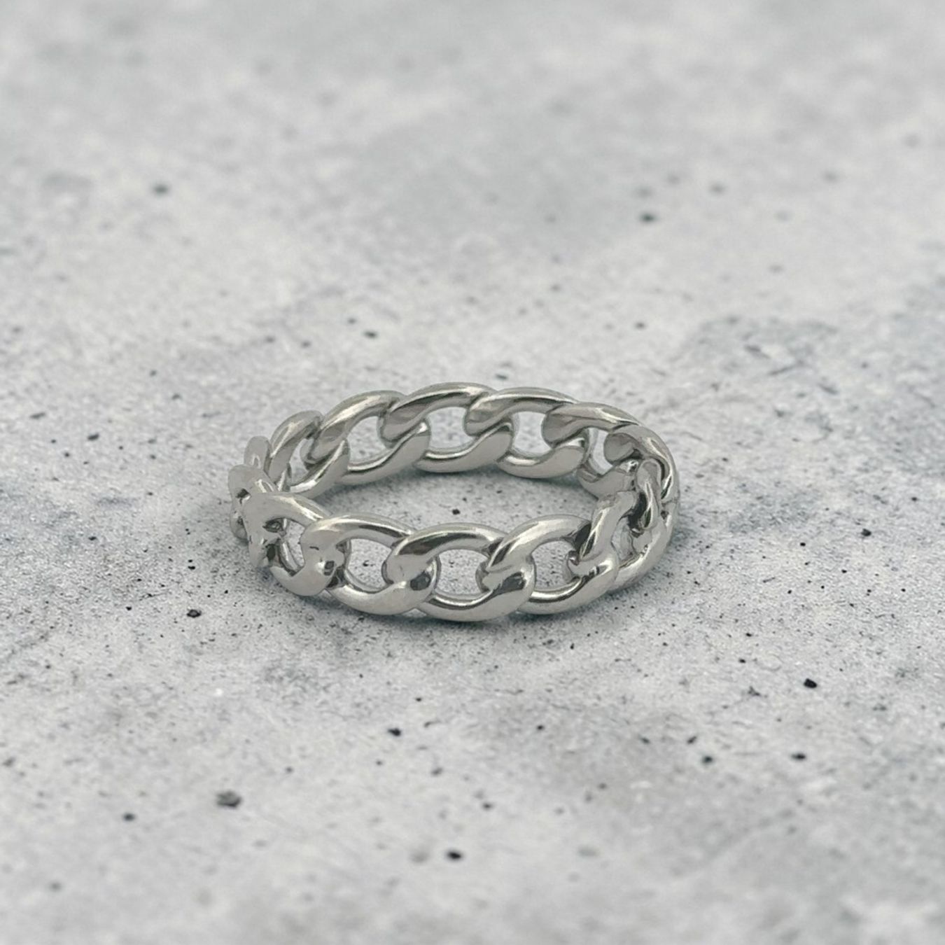 Olga Ribler Anelli: Edelstahl Ketten Ring Ringgrösse 52 – Nuovo (secondo la descrizione) da Luzern venduto da Schmuckoutlet 2