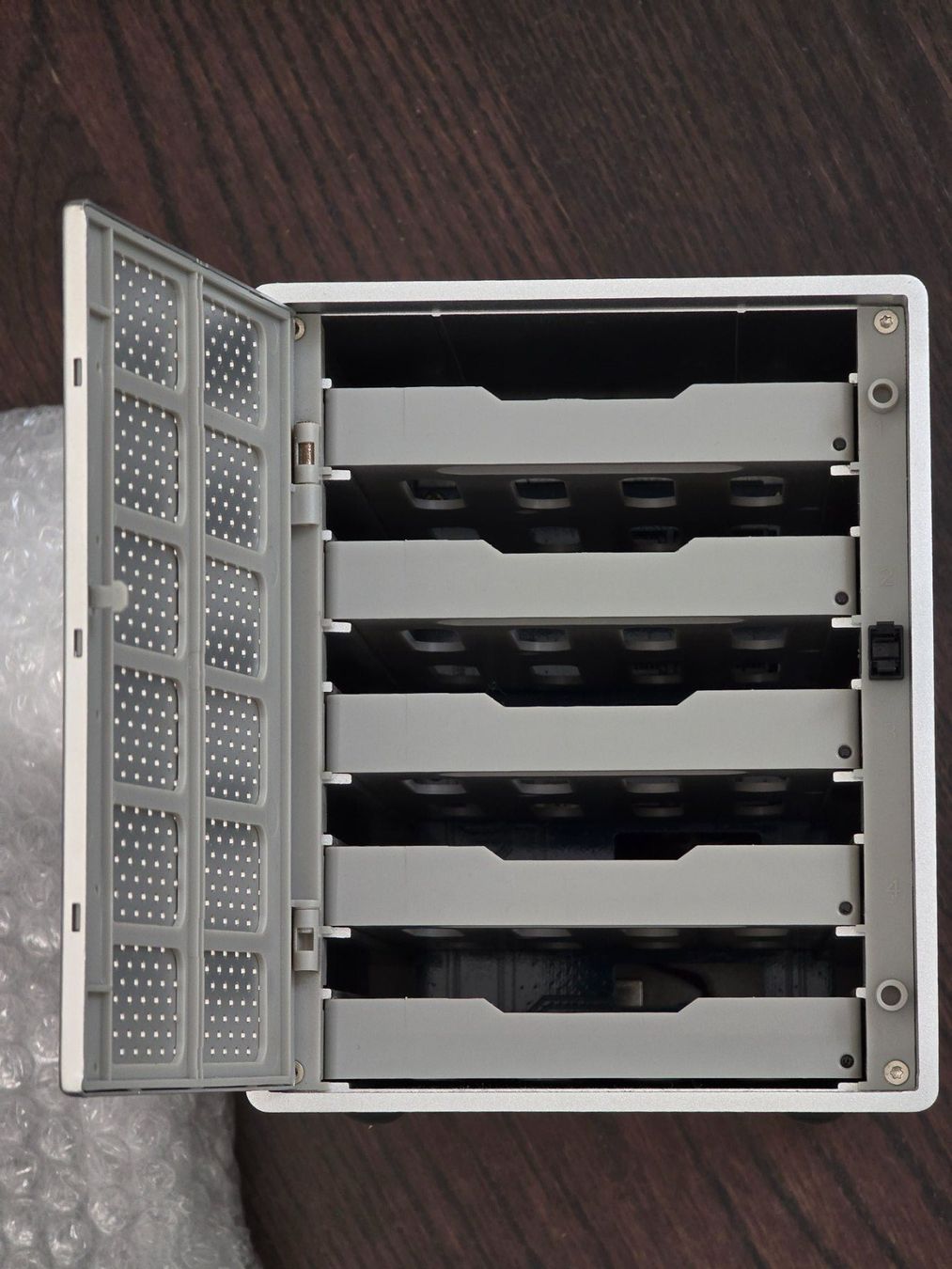 Hub & Switch: Yottamaster 5 hdd bay - USB 5 Gbps - NP 150 CHF – Usato da Pregassona venduto da mos_c5r7 2