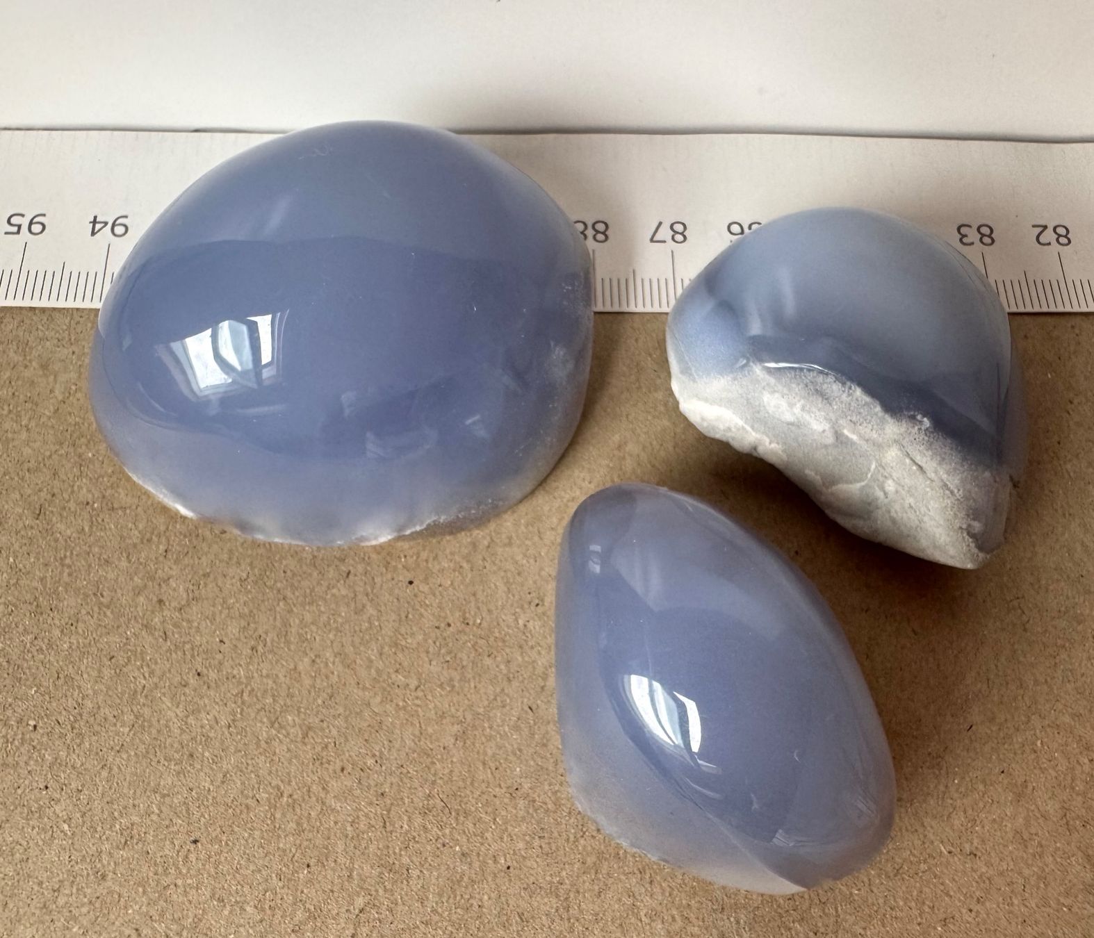 Pietre preziose: Calzedon    top Sammlung  wunderschön poliert 3Stk – Nuovo e nell'imballaggio originale da Leuggern venduto da gemshow 4