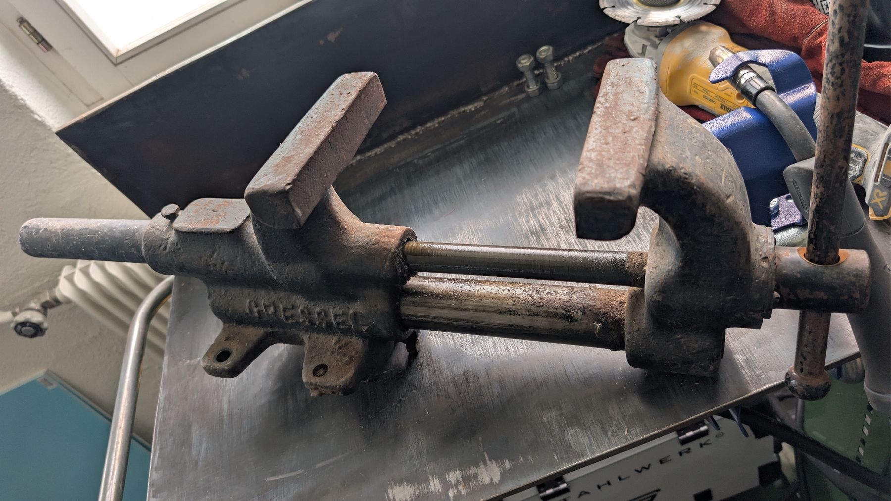 Tous les outils: Grosser Gressel Schraubstock – D'occasion à Sargans par Aggeler01 2