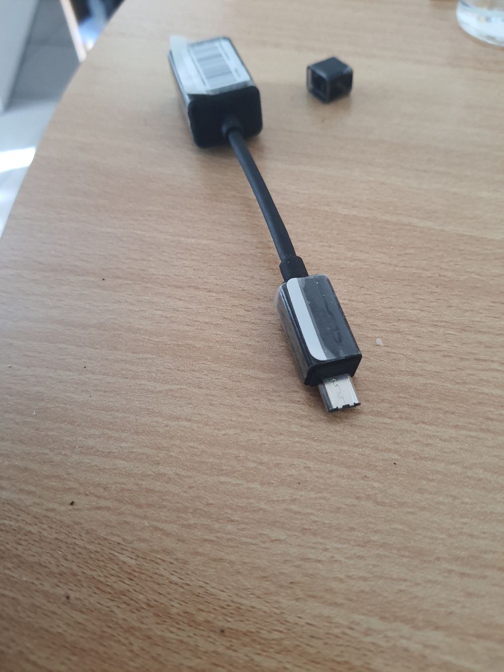 Samsung Unità & Adattatore: Samsung Micro Usb zu Ethernet Adapter – Nuovo (secondo la descrizione) da Flawil venduto da rcnkr 4