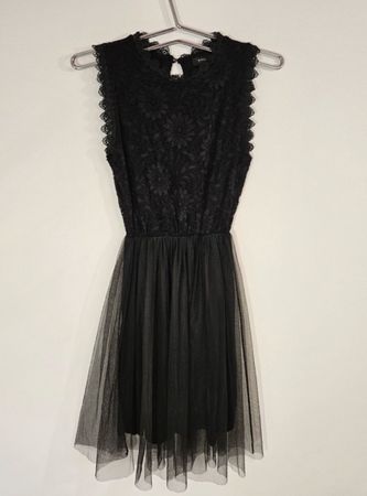 Spitzenkleid mit Tüllrock, Gr. S, Top Zustand!