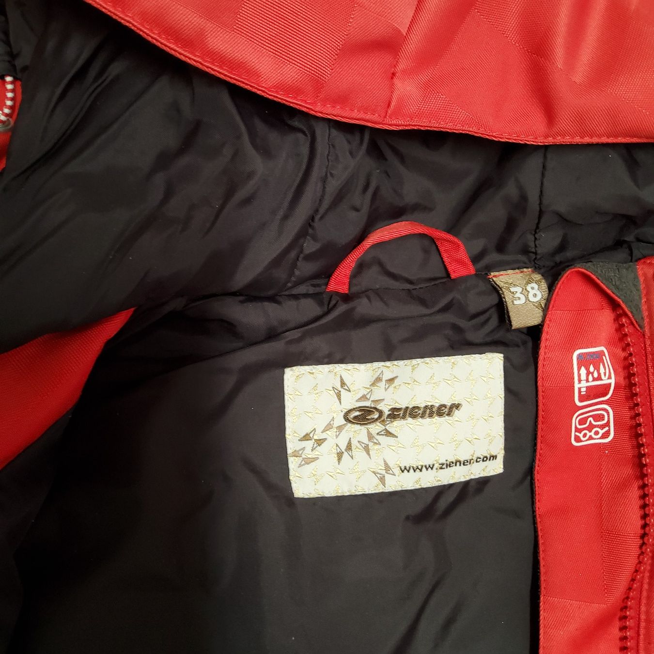 Nike Jacken: Ziener: Jacke/ Skijacke/ Freizeitjacke – Gebraucht aus Naters von 3904Naters 3