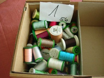 Cordelettes & Fils: Nähfaden – D'occasion à Pfäffikon SZ par rewoga