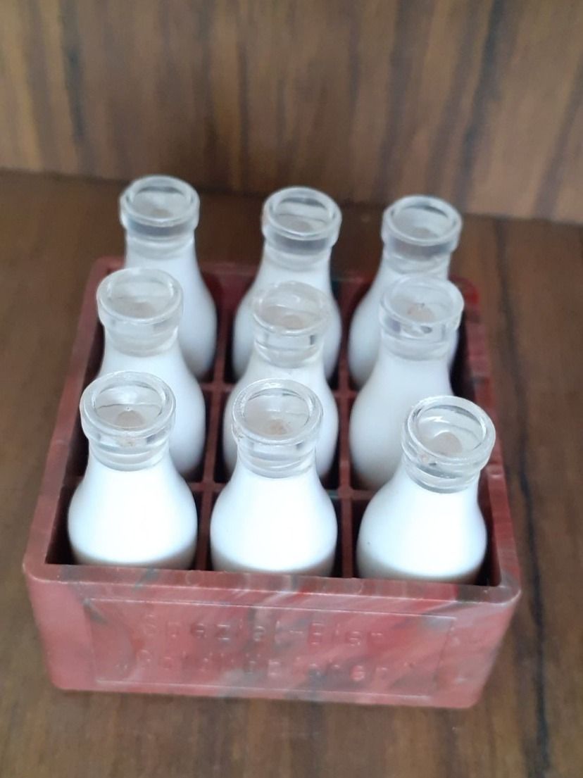 Spielzeuge: Kaufmannsladen Milchflaschen DDR – Gebraucht aus Mörschwil von lindaswunderkiste 4