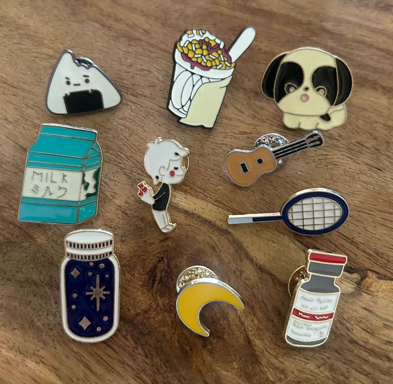 Restposten Pins 10 Stück NEU (Neu und originalverpackt) in Geneve für ...