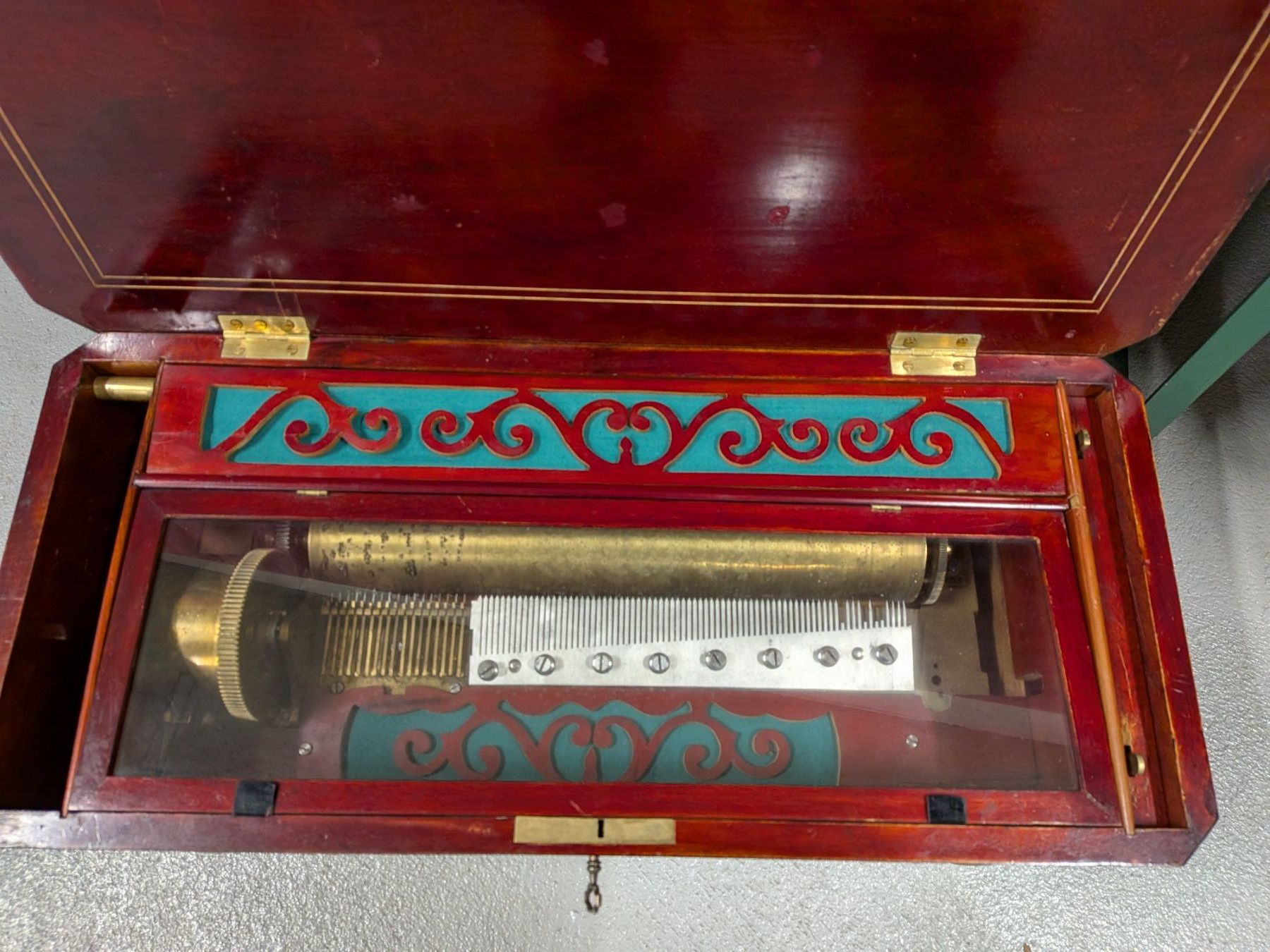 Carillon: Voix-Celeste Spieldose zum Restaurieren – Usato da Schönenwerd venduto da kybi