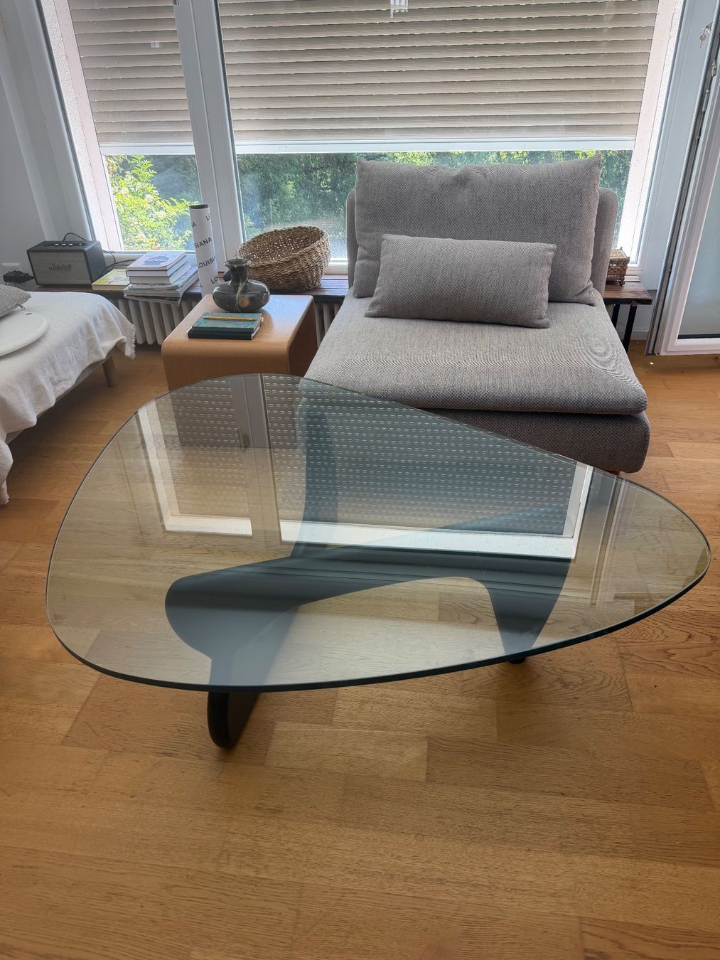 Tavoli: Noguchi Replika Tisch schwarz top zustand – Usato da Nussbaumen AG venduto da HelenaDavid1910 2