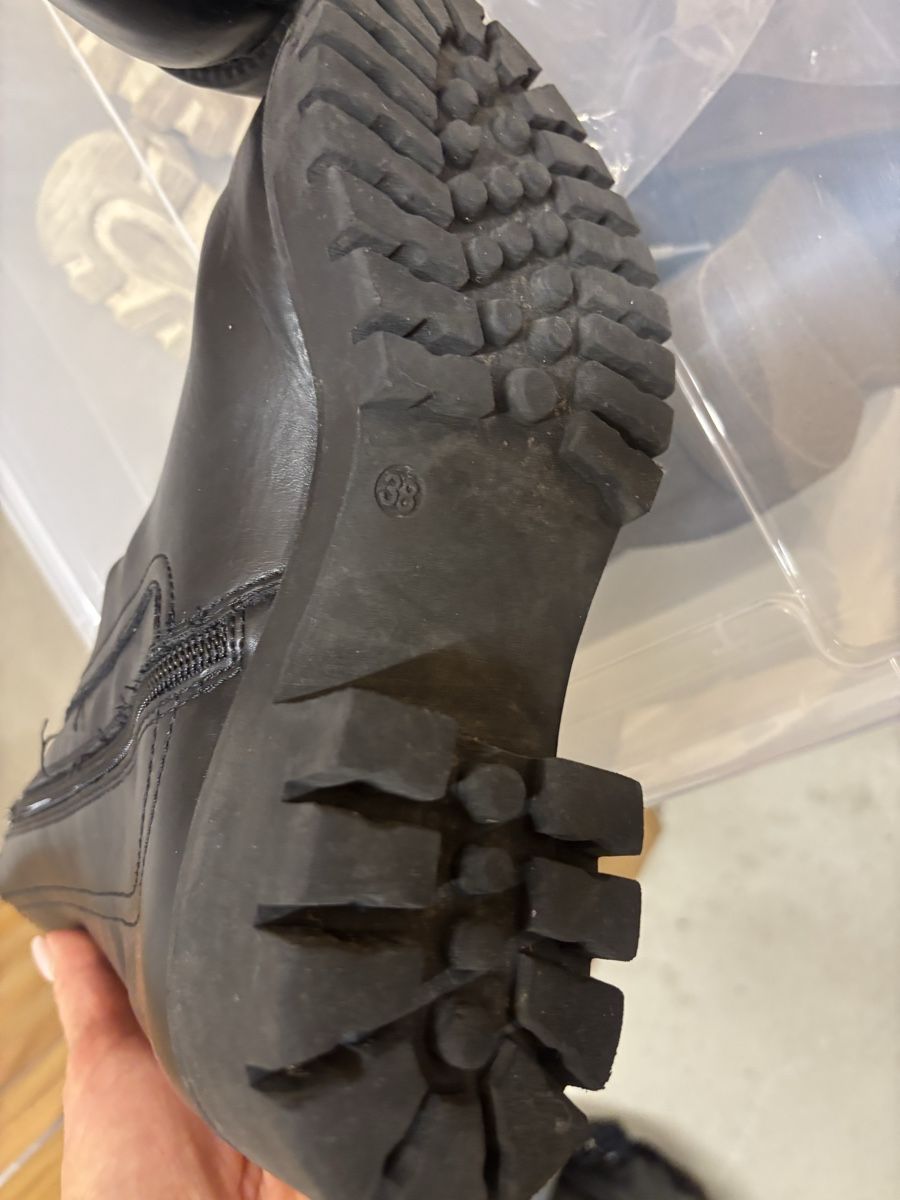 Scarpe da uomo: Stiefeletten gr.38 – Usato da Zug venduto da Biki72 3