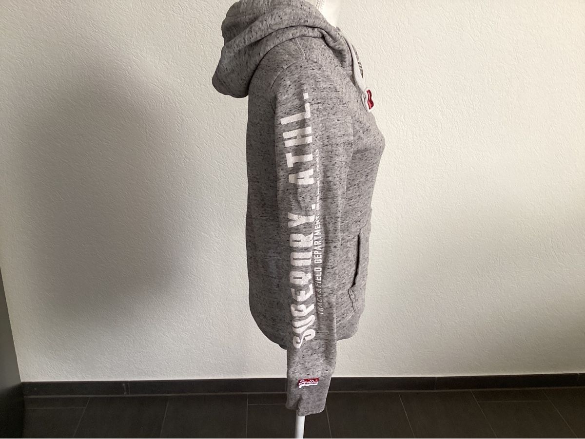 Superdry Jacken: Superdry Jäckli/ Jacke Pullover Gr. S grau one size – Gebraucht aus Homberg b. Thun von Homata 3