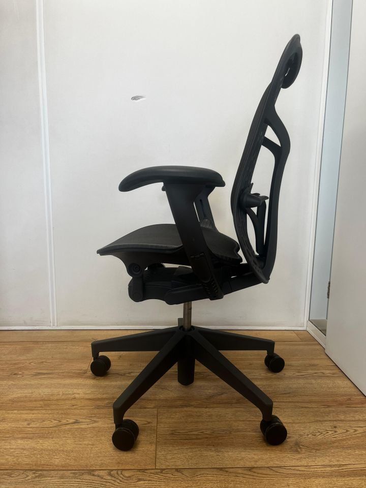 Herman Miller Chaises: Herman Miller Mirra 2 Graphite Butterfly – D'occasion à Purmerend par Offeco 6