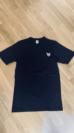 PARI T-Shirt Schwarz, Grösse XS (eher S)