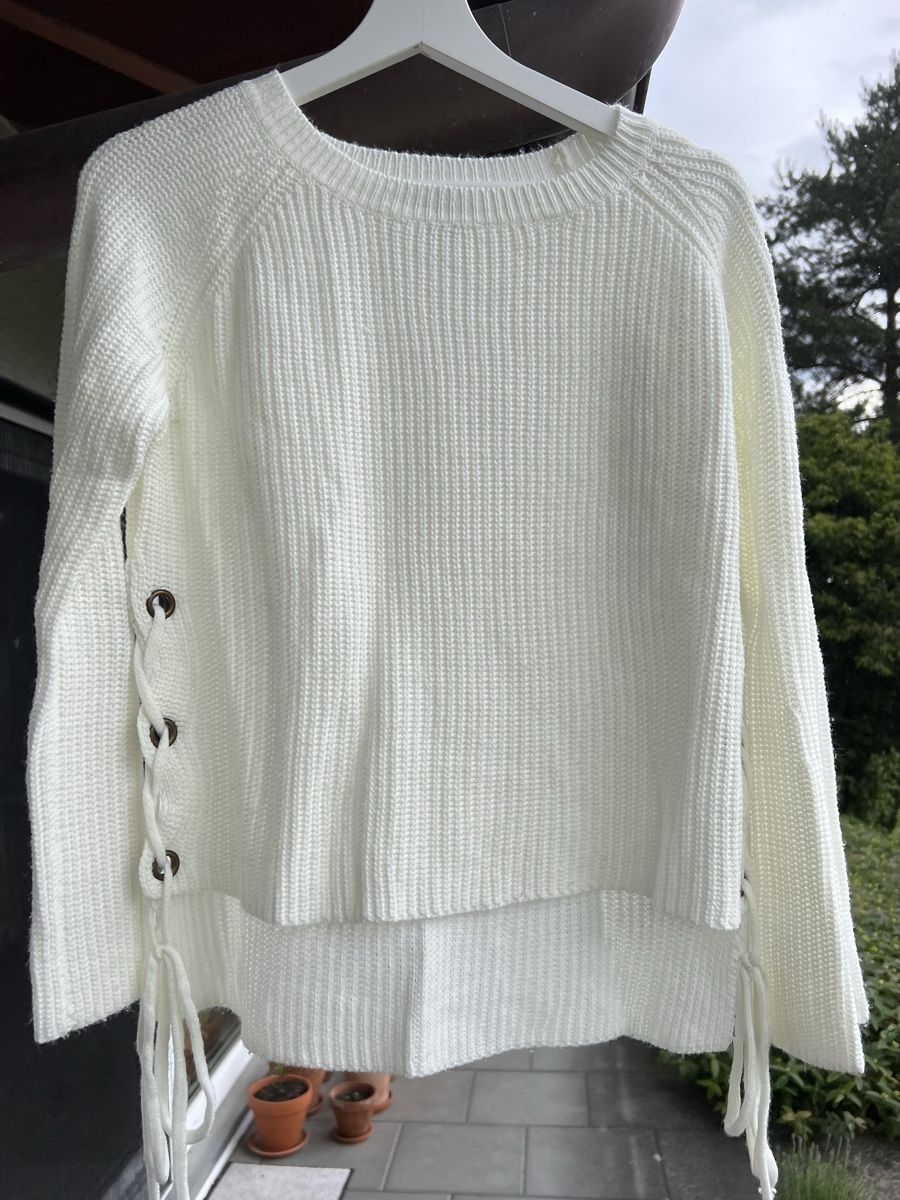 Pulls & Sweat-shirts: Pullover weiss – Neuf (Voir description) à Frümsen par laura002 1