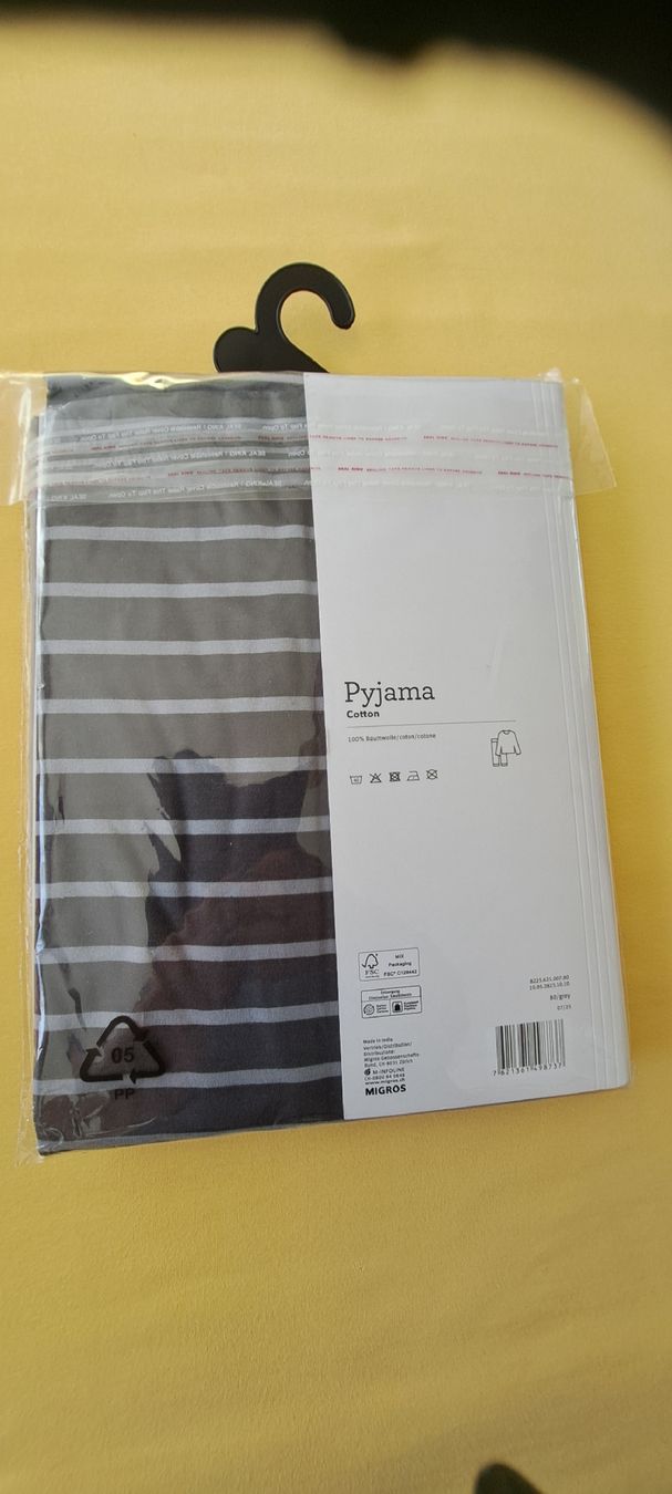 Pigiami: Pyjama NEUF, JAMAIS PORTE taille M – Nuovo e nell'imballaggio originale da Meyrin venduto da gazon02 1