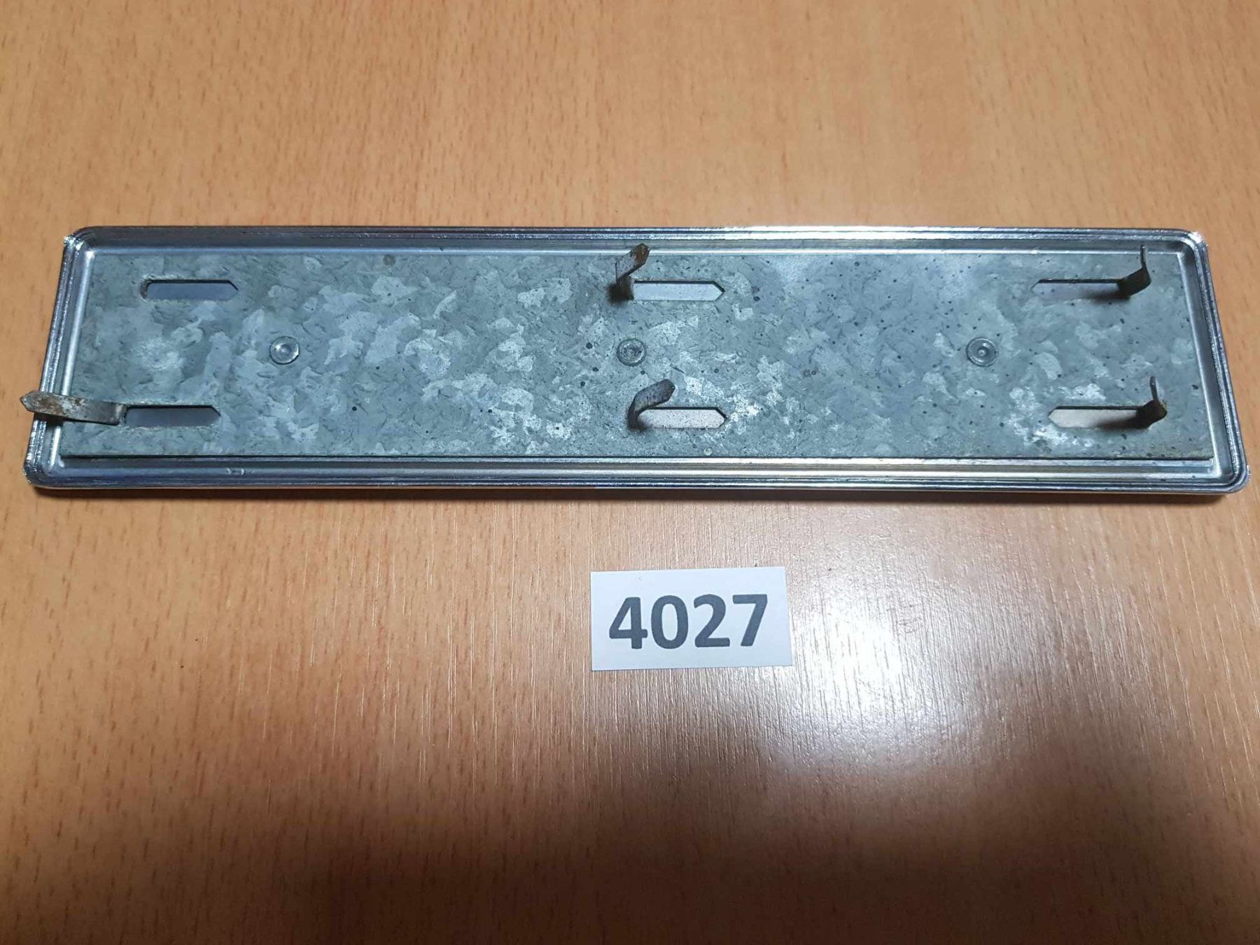 Ford Tutti pezzi di ricambio auto: Thunderbird  Emblem – Usato da Niedergösgen venduto da usc_l8gm 1
