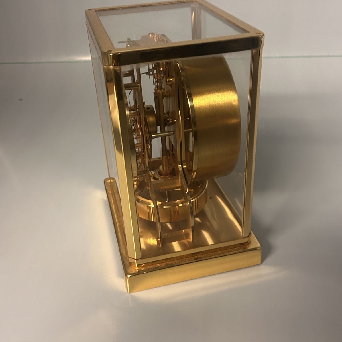 Jaeger-Lecoultre Stand- & Wanduhren: Jaeger-LeCoultre Atmos Uhr – Gebraucht aus Laufen von Bellavitaboom 5