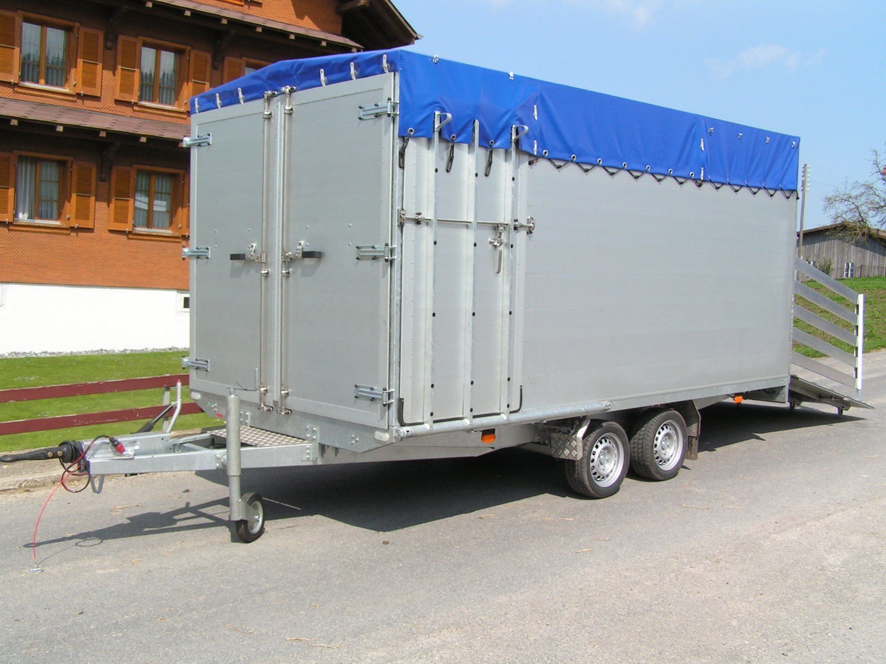 Vezeko Rimorchi: Vezeko VT 3500.39 Viehtransporter – Nuovo e nell'imballaggio originale da Ruswil venduto da sigrist6017 3