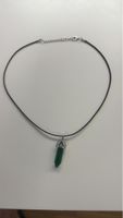 Elegante Halskette mit dunkel grünem Aventurin Anhänger, neu