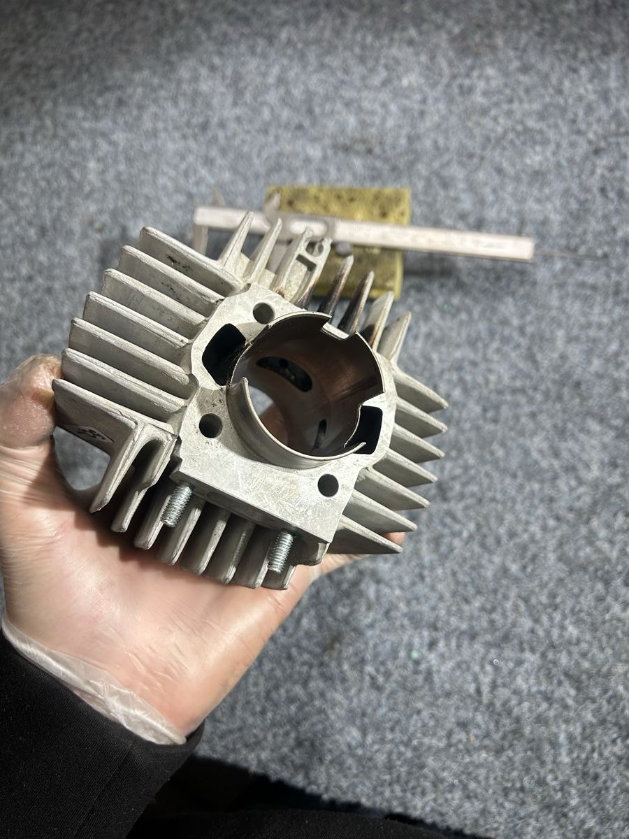 Puch Parti ricambio per ciclomotori: Puch maxi Zylinder 45mm – Usato da Biel/Bienne venduto da InterEngine 1