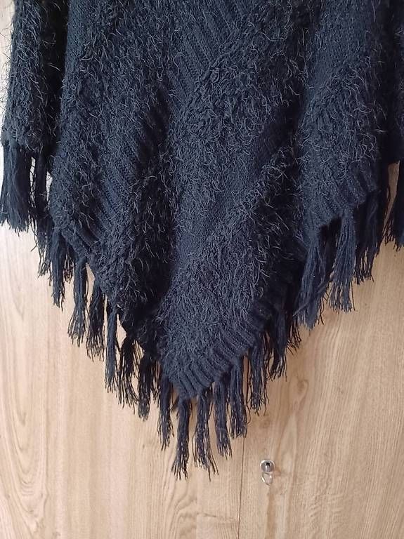 Altro in Moda donna: Poncho – Usato da Soyhières venduto da 5jm_5czl 3