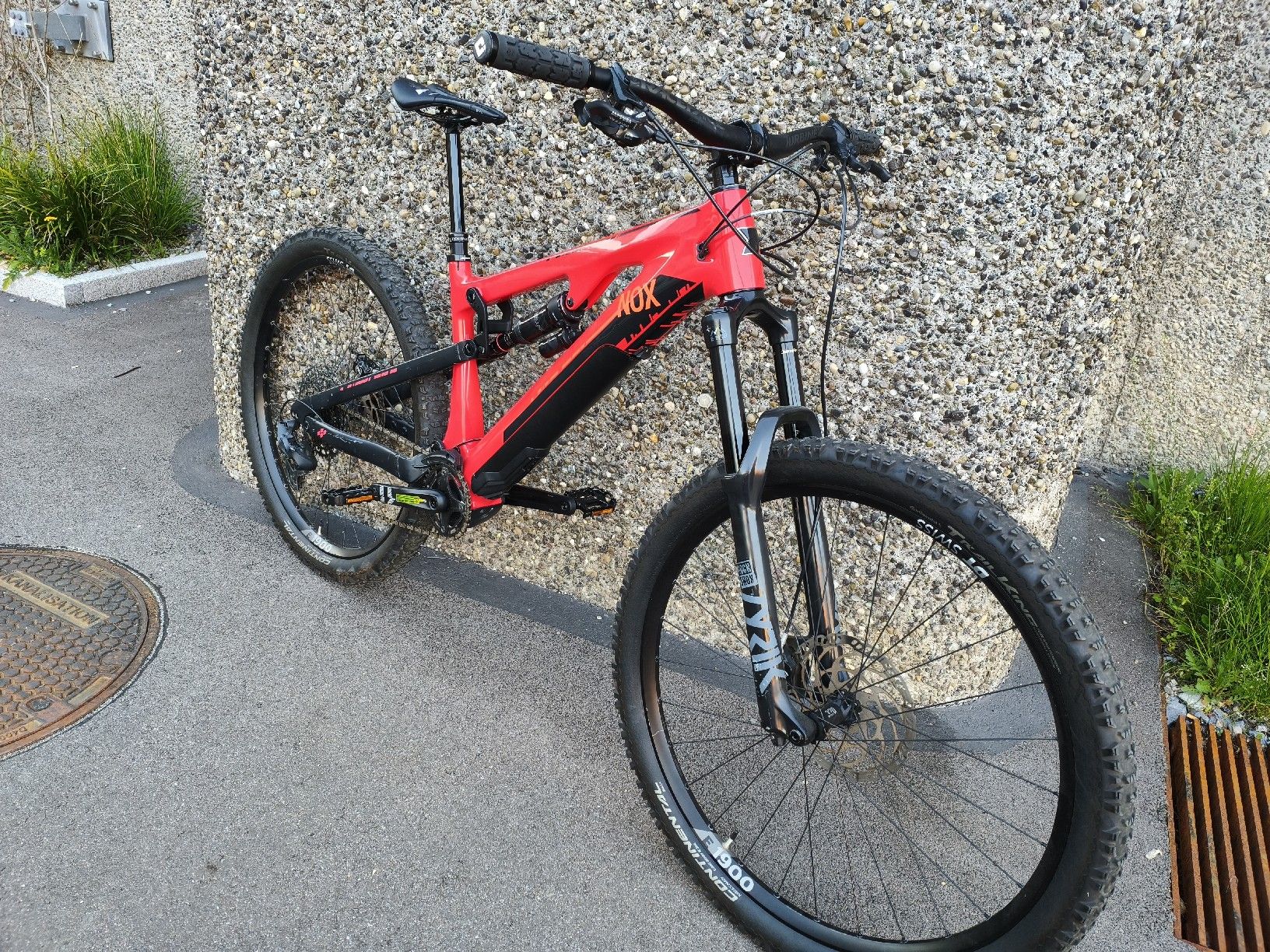 Biciclette: E-bike NOX  carbon Grösse L – Usato da Zürich venduto da luc_mf5d 8