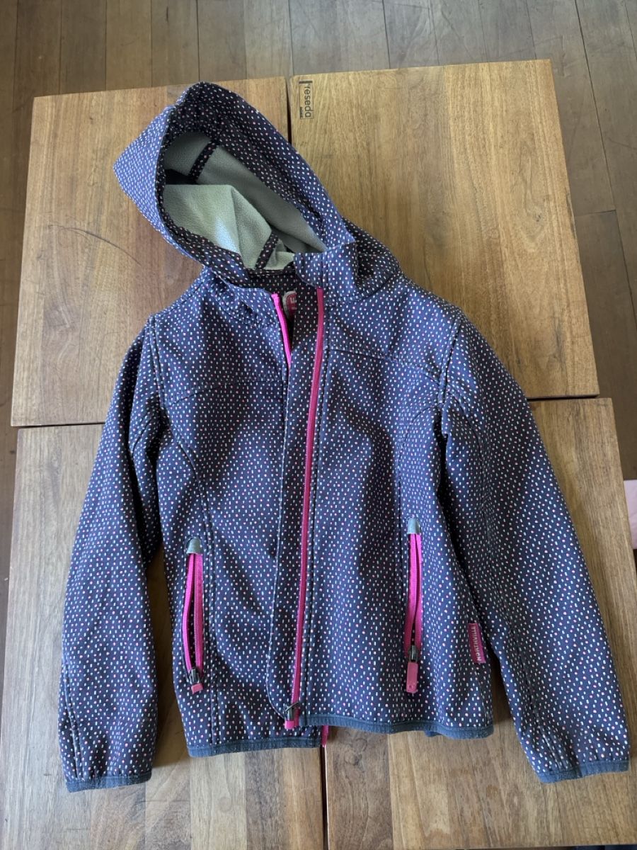 Lotti & Set di vestiti: Girls clothing bundle  – Usato da Männedorf venduto da Clearskies 7