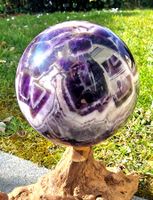 Wunderschöne Chevron Amethyst Kugel auf Schwemmholz 1kg