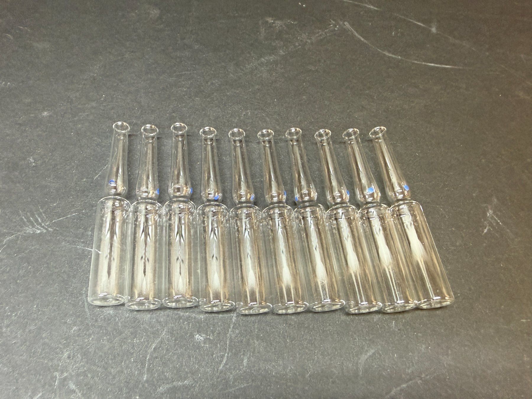 Bicchieri: 10 Glasampullen, neu – Nuovo e nell'imballaggio originale da Lützelflüh-Goldbach venduto da Napfnugget01 1