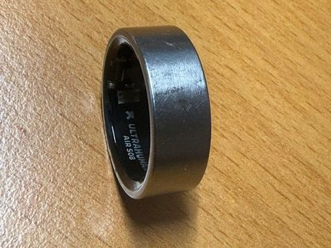 Anelli: Ultrahuman Ring AIR Grösse 8 - Raw Titan – Usato da Rümlang venduto da Salami4 5