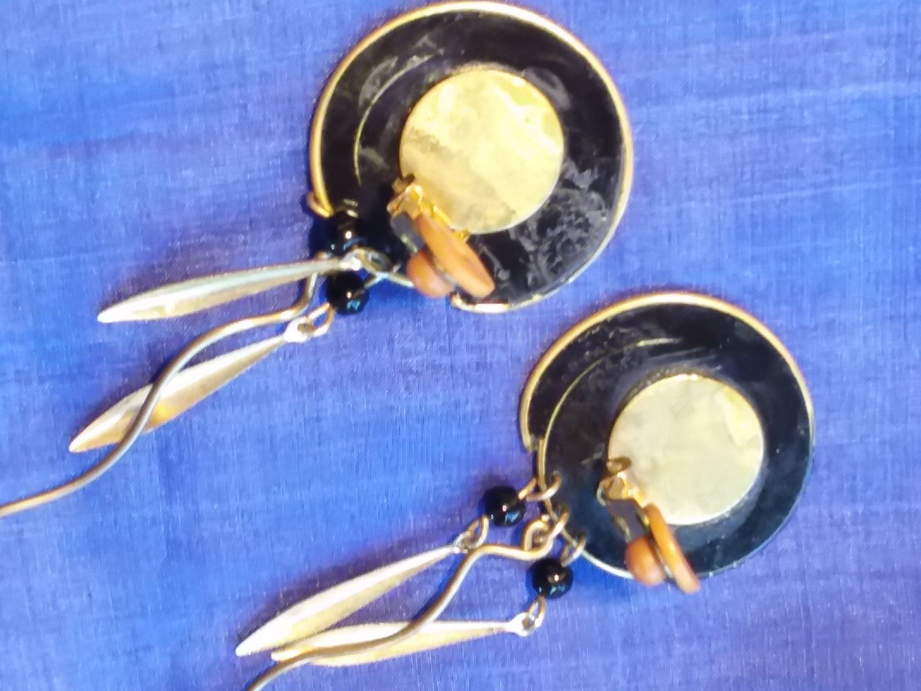 Orecchini pendenti & Orecchini a lobo: Art Déco Gold-Schwarze Ohrclips, ca 1930 – Usato da Zürich venduto da gutsan 7