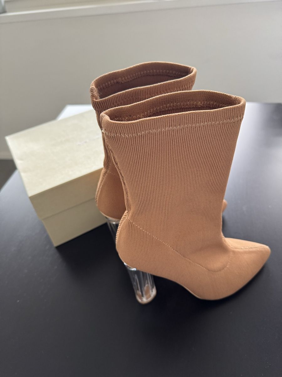 Scarpe da donna: Stiefeletten mit durchsichtigem Absatz, Gr. 39 – Nuovo (secondo la descrizione) da Zürich venduto da Jen10