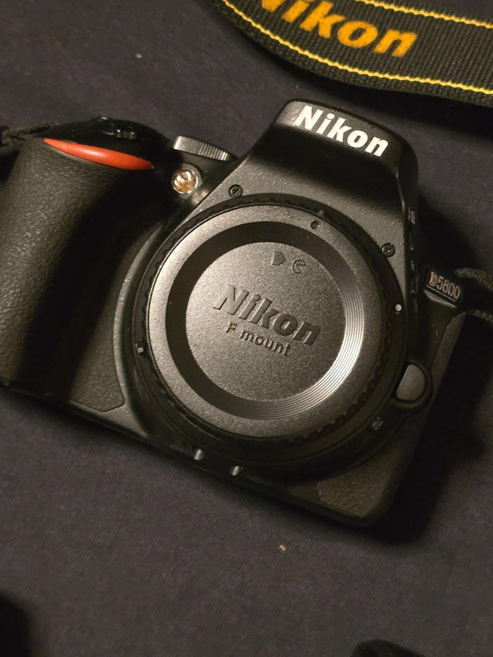 Nikon Fotocamera: Nikon D5600 SET – Usato da Ried b. Kerzers venduto da Moni1981 5