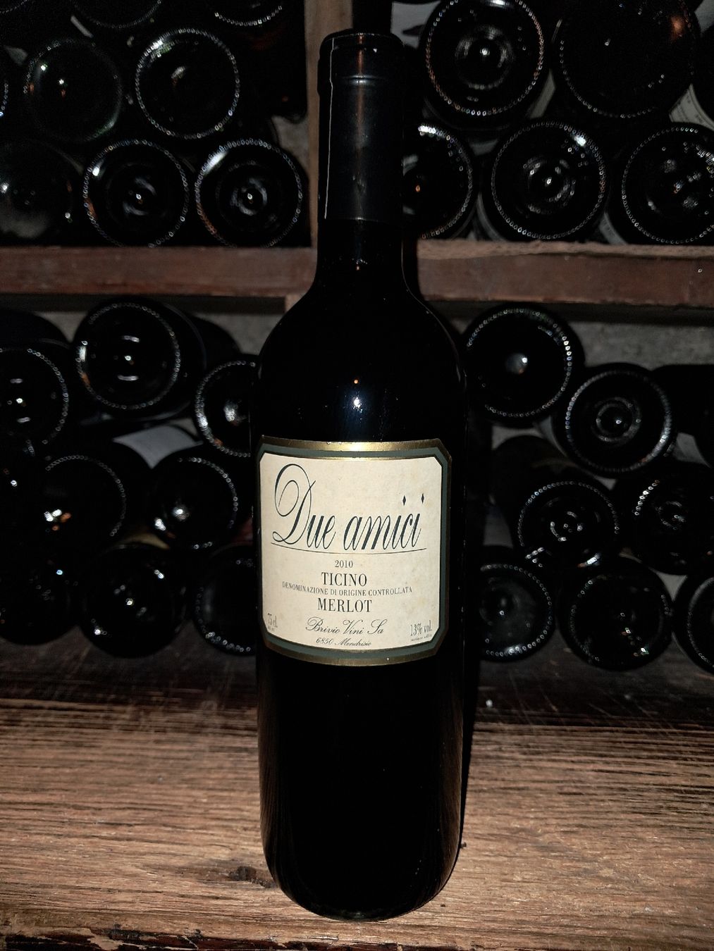 Vino: Merlot Due Amici ticino 2010 – Nuovo e nell'imballaggio originale da Le locle venduto da juliensaran 1