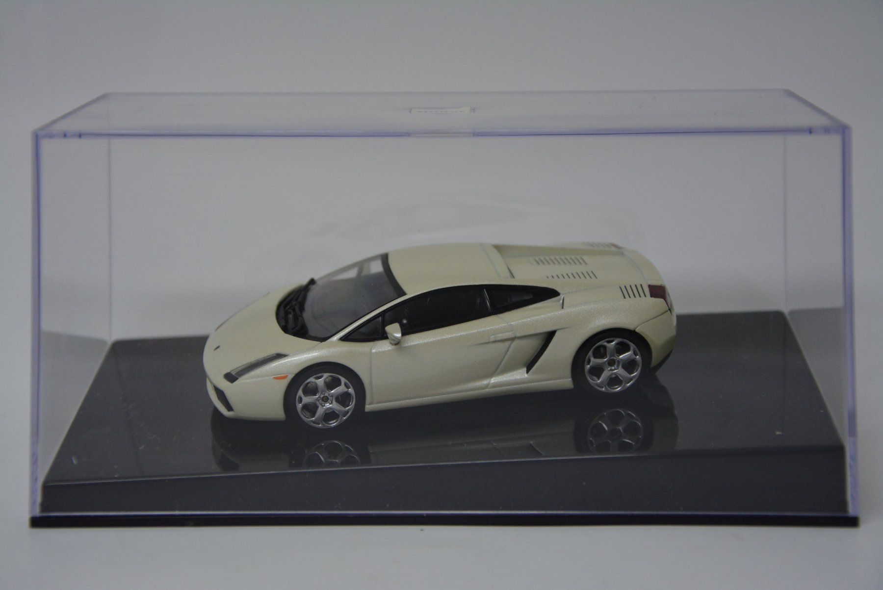 Lamborghini Modellini d'auto: Lamborghini Gallardo , Balloon White , AUTOart , 1:43 – Nuovo e nell'imballaggio originale da Goldach venduto da Feivel9 1