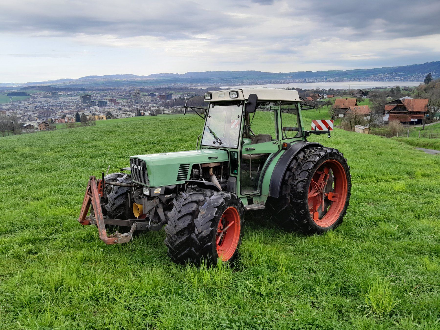 Trattori: Fendt 275 S – Usato da Rotkreuz venduto da rigu01