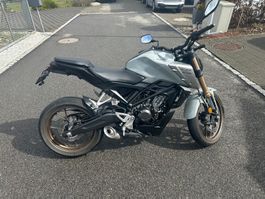 Honda CB125R, Fahrspass garantiert!
