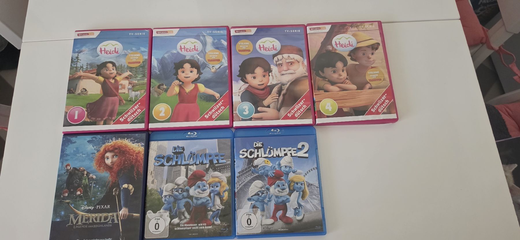Tutti i DVDs: 4 Heidi Filme,Merida,Schlümpfe 1+2 – Usato da Kriens venduto da Merida67