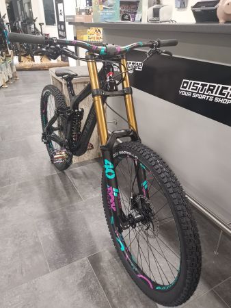 Top Downhillbike: Rocky Mountain Maiden Gr. M Custom Made