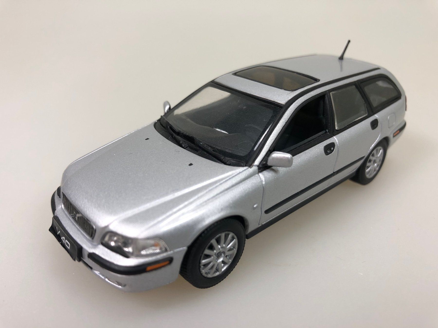 Volvo Modellini d'auto: Volvo V40 - Minichamps - 1:43 – Usato da Widen venduto da Himan
