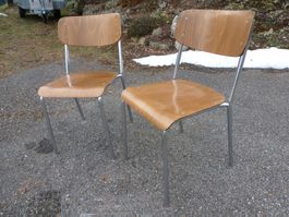 2 Stühle Holzstühle Stapelstühle Seminarstühle stapelbar