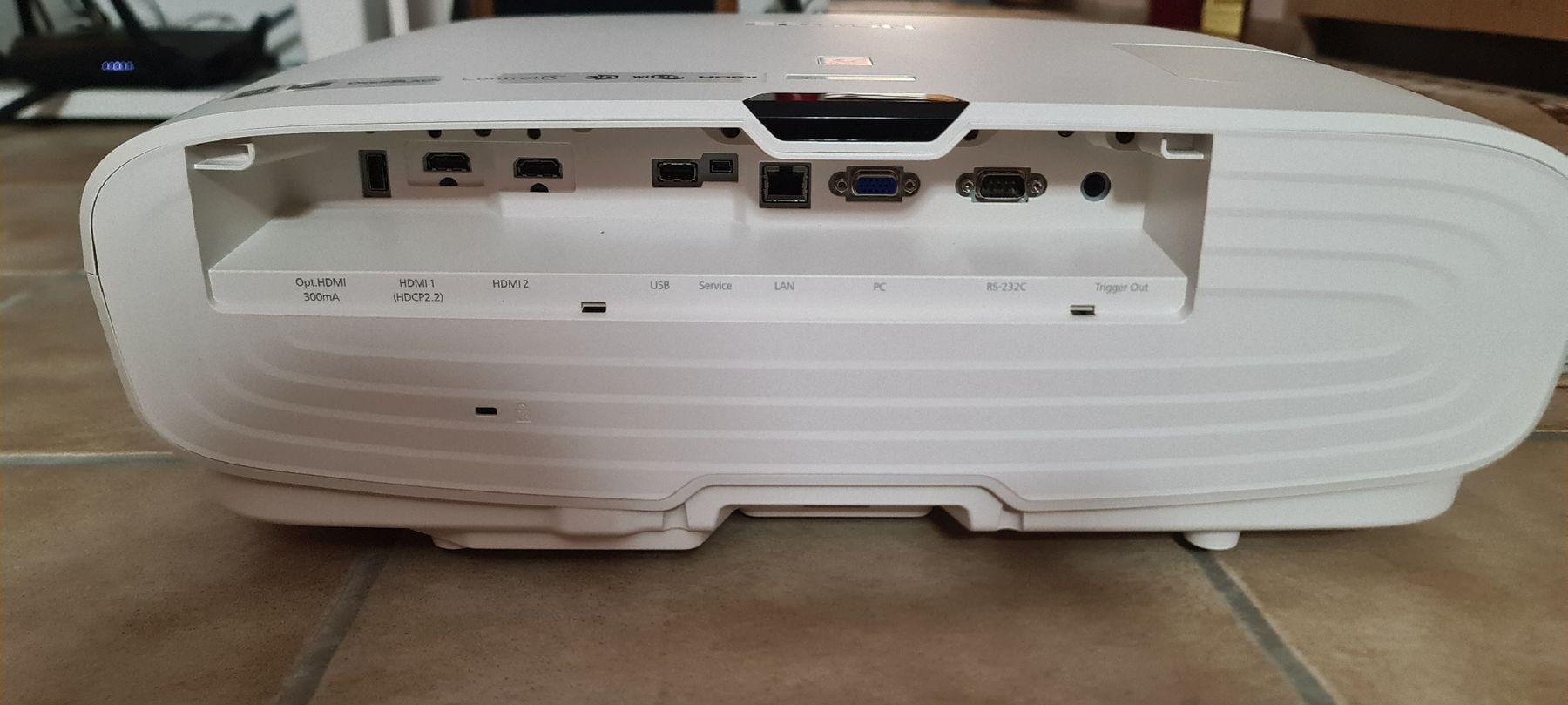 Epson Proiettori: Epson Beamer EH-TW9300W – Usato da Seengen venduto da Fb0 2