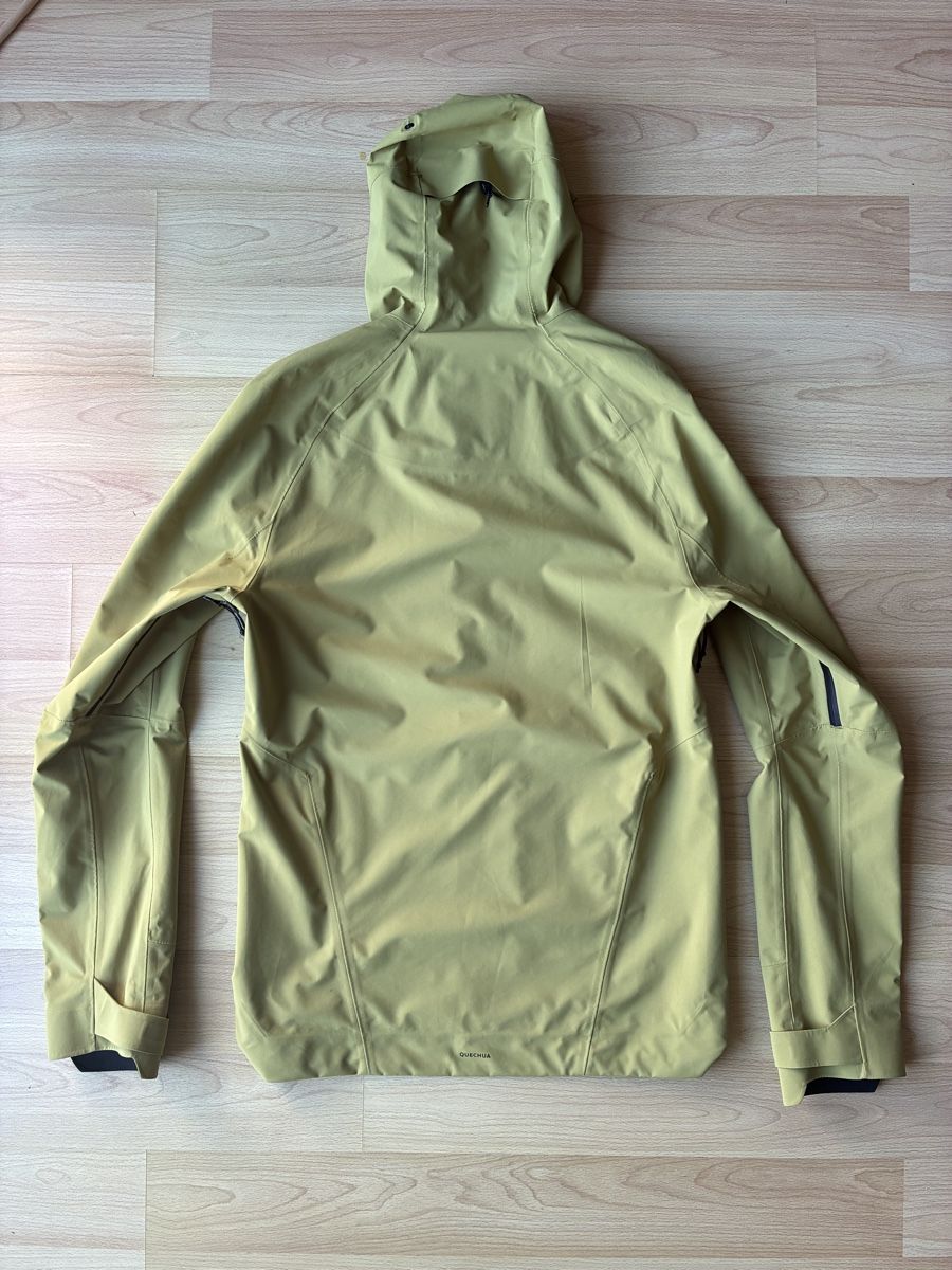 Decathlon Vestes: Quechua MH900 lightweight rain jacket – Neuf (Voir description) à Bern par oli_w5zx 1