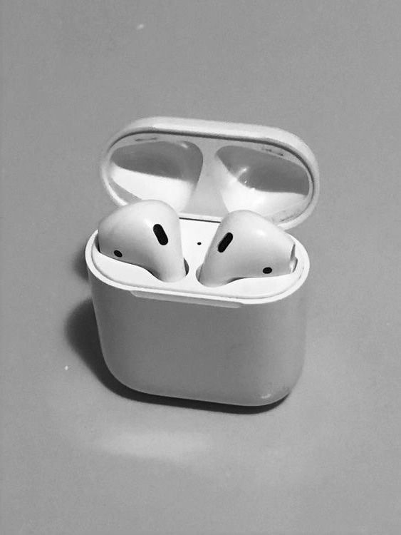 AirPods 1. Generation | Kaufen auf Ricardo